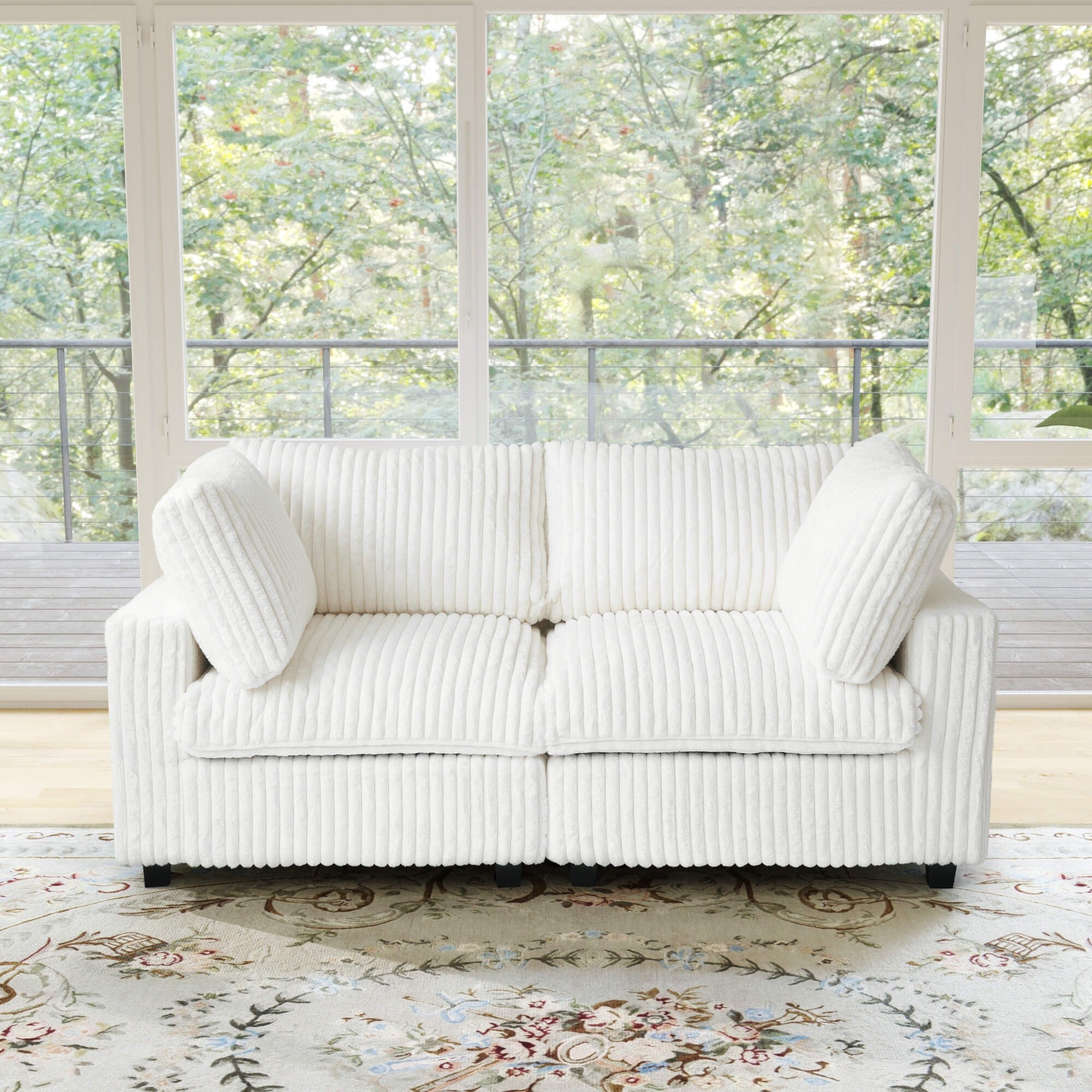 Beige washable 2-seater in faux fur fabric with replaceable covers.