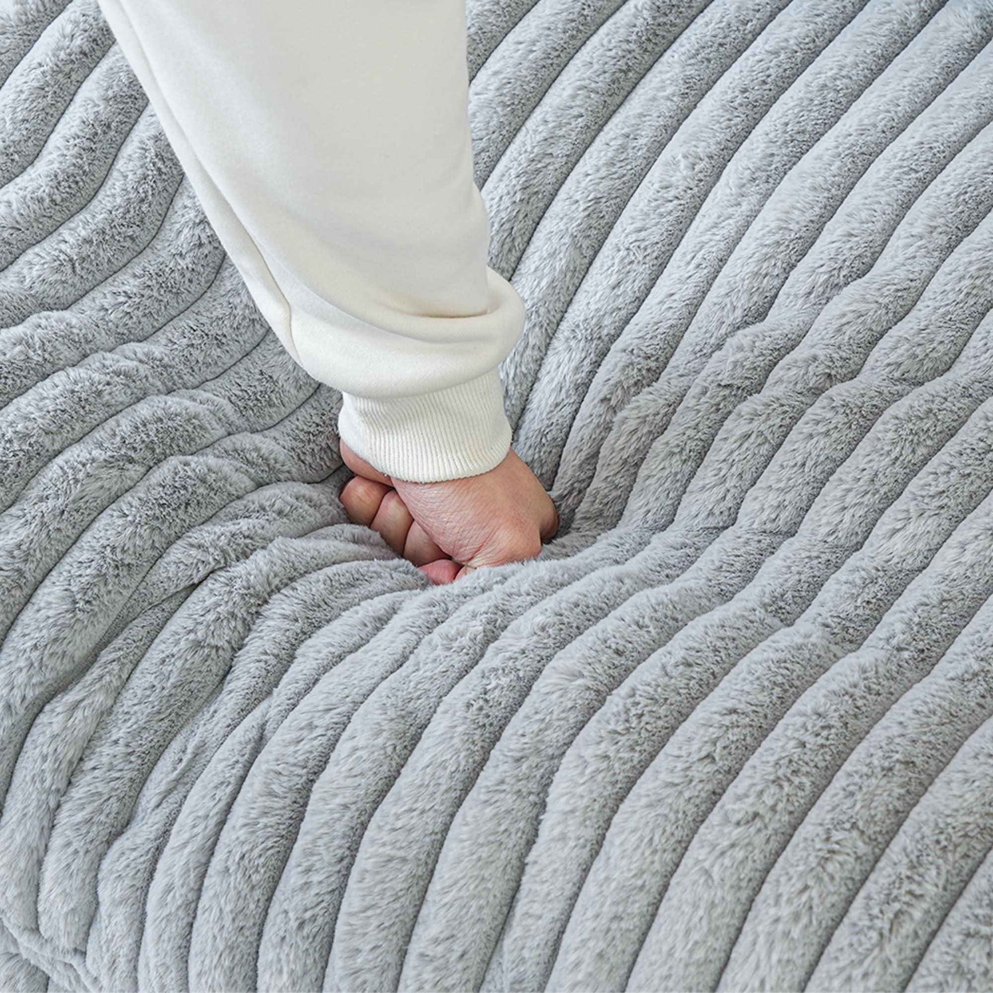 Modular Washable Fuzzy End Chair - Right in Light Gray