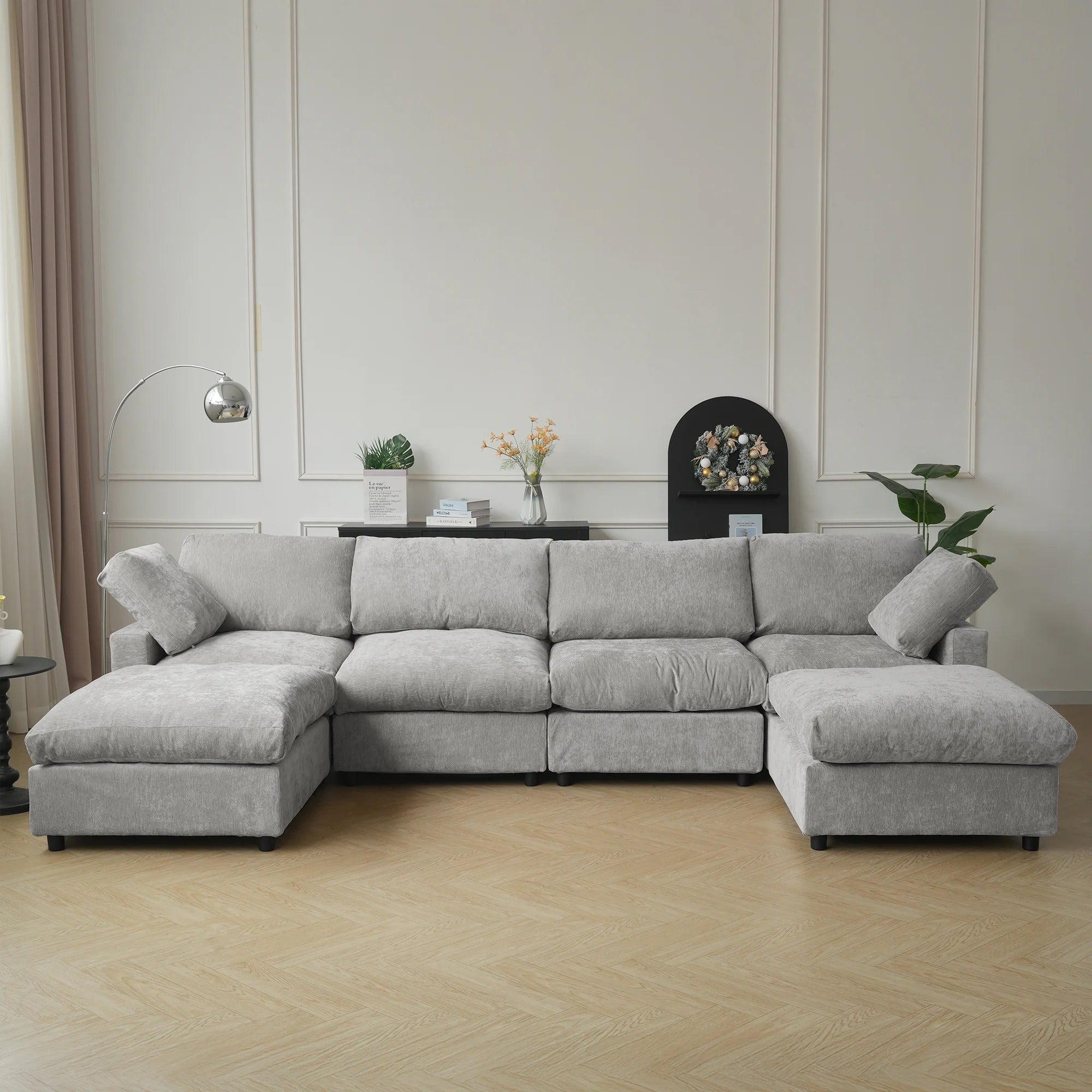 Gray washable 4-seater U-shaped sectional in chenille fabric with replaceable covers